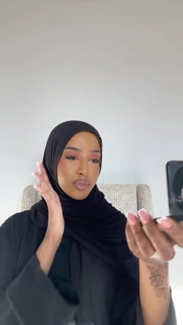 The finishing touch — bridal makeup by Maison Nūr